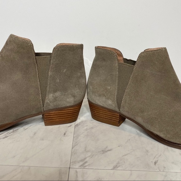 Seychelles Gray Suede Chelsea Ankle Boot 7 - Picture 7 of 12